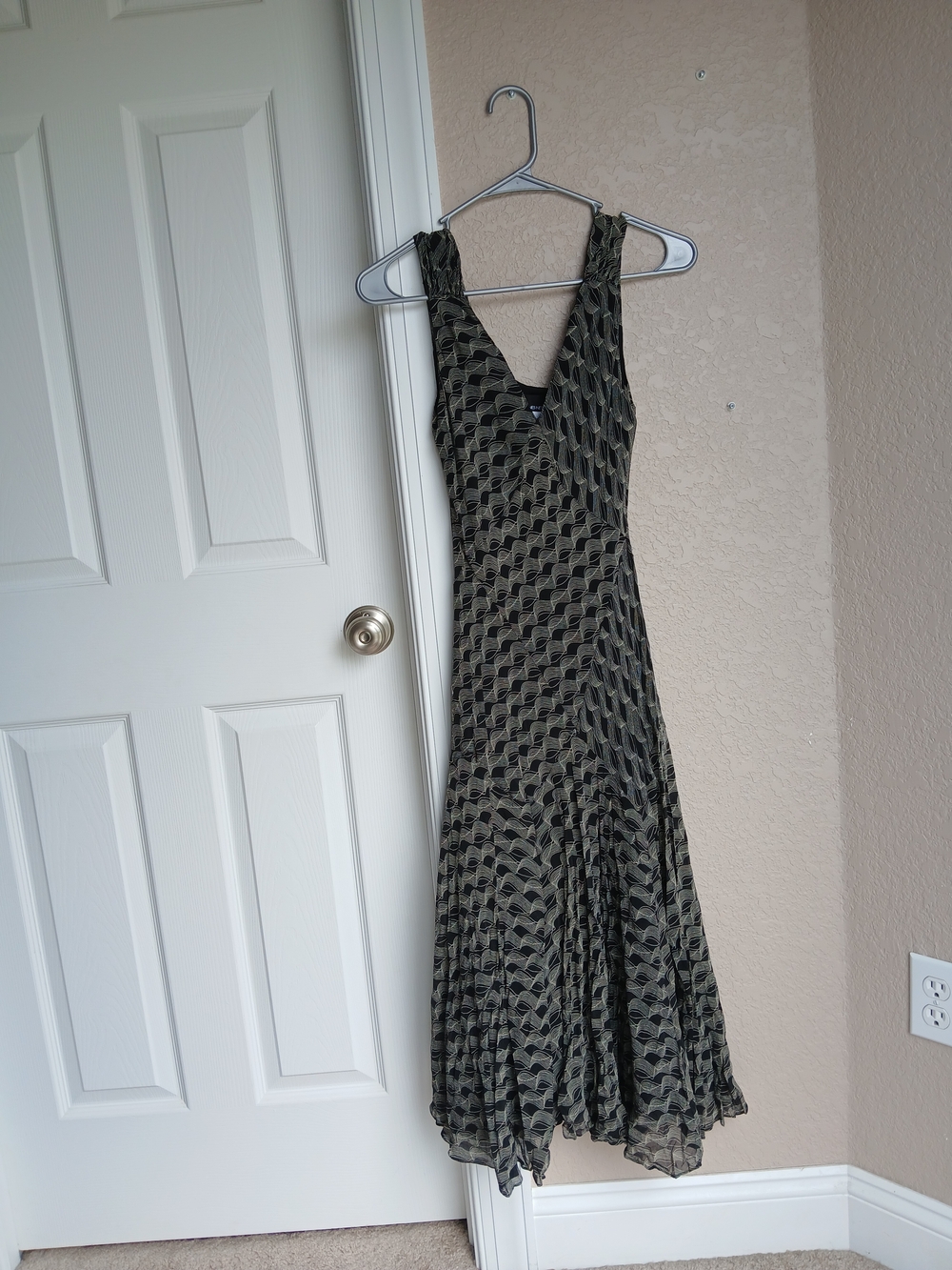 Jones New York Olive Green Patterned Sleeveless Maxi Dress